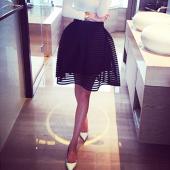 Sommer im Herbst neue sexy Mode Rock Womens Gestreiften Hebt fluffy Rock swing Rock ladies Schwarz Weissen Ball