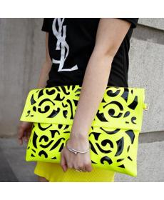 Vogue beliebte fluoreszenz farben höhle out umschlag Tasche Damen der süßigkeitfarbe eine