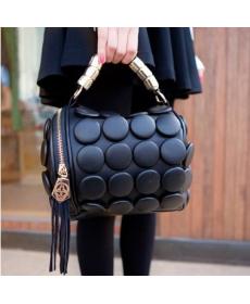 Neue ankunft Damen Umhängetasche mode Leder Handtasche stereoscopic Schultertasche Quaste dot Blau Rose Red Damen