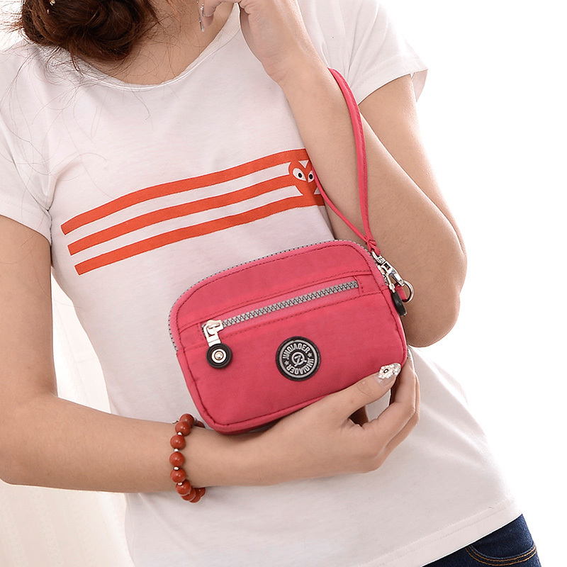 Sonderangebot Neue sommer Wristlets Weiche Wasserdichte Nylon Damen Tasche Stil Handtaschen Mini Mode Kupplung