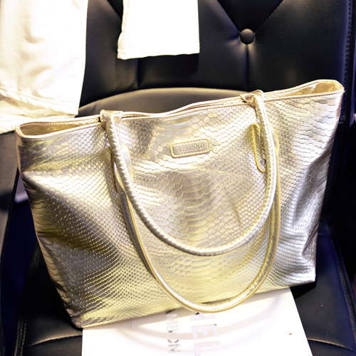 frühling der Damen Handtasche mode vintage große kapazität bag mode gold Umhängetasche
