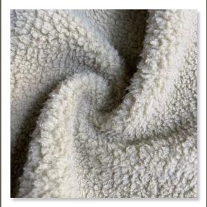 Customized high-quality all-polyester single-sided dyed sherpa clothing blankets are warm and soft